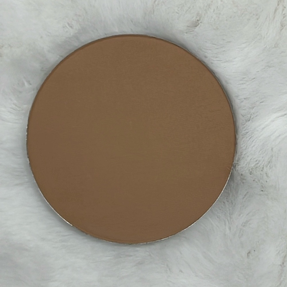 L'Bri Perfect Finish Dual Action Compact Powder Foundation - Light Sunset LIS-63